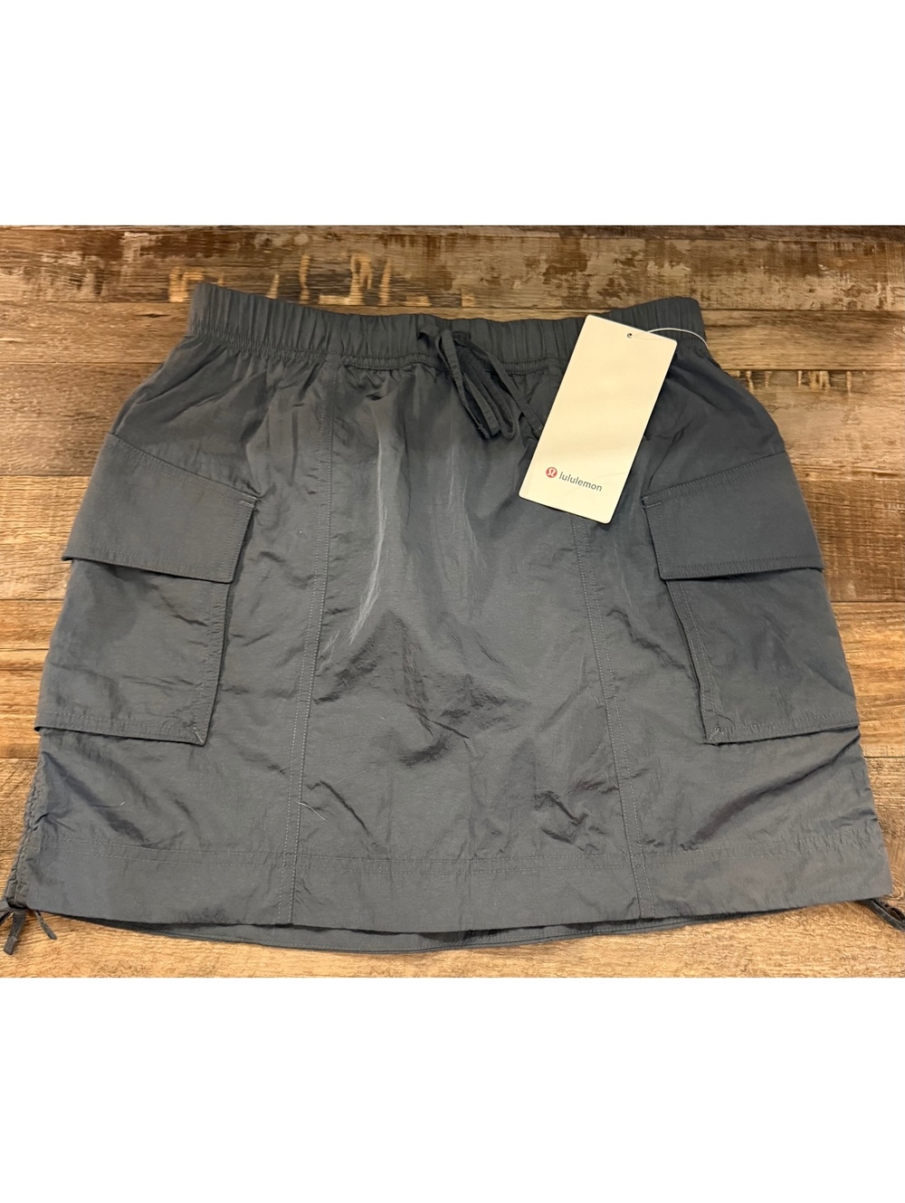 NWT Lululemon Nylon Cargo Mini Skirt Black Gray Size S